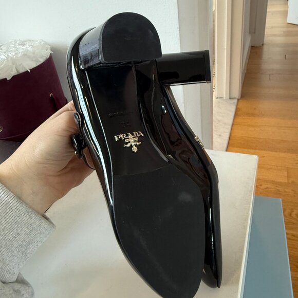NWT Prada Mary Jane Pumps Black Patent Leather Block Heels Sz 34 - Picture 9 of 9